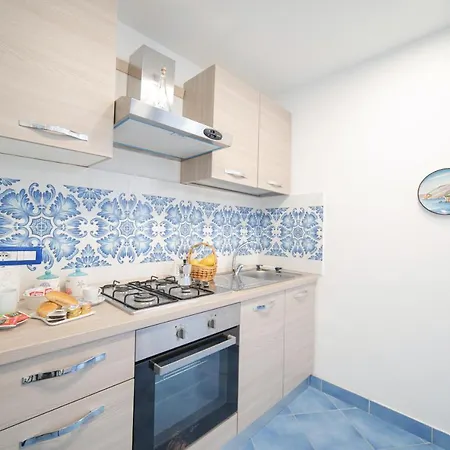 Blue Breeze ヴィーコ・エクエンセ